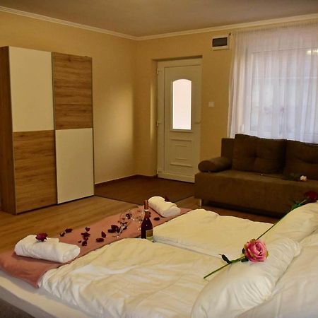 Napfeny Apartman Mako Luaran gambar