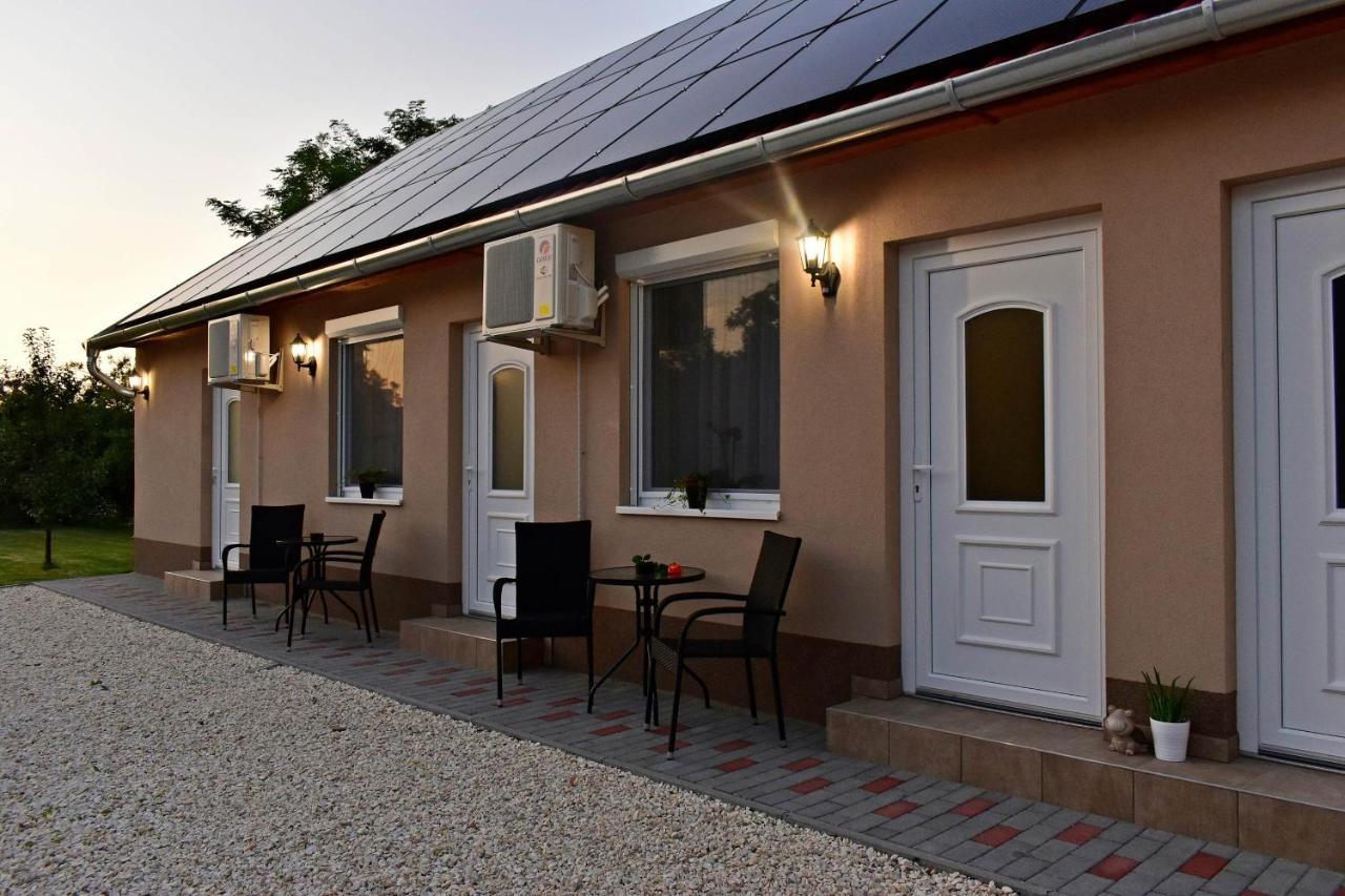 Napfeny Apartman Mako Luaran gambar