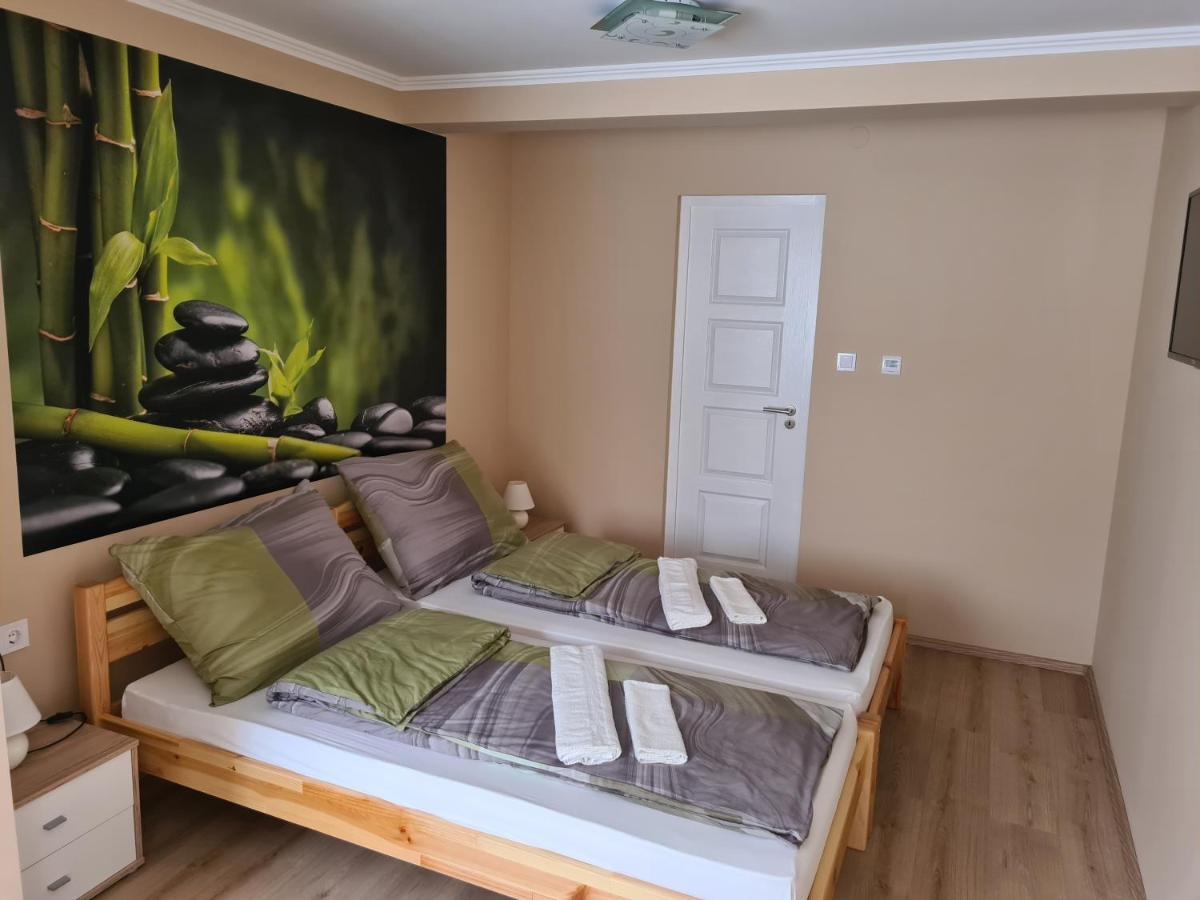 Napfeny Apartman Mako Luaran gambar